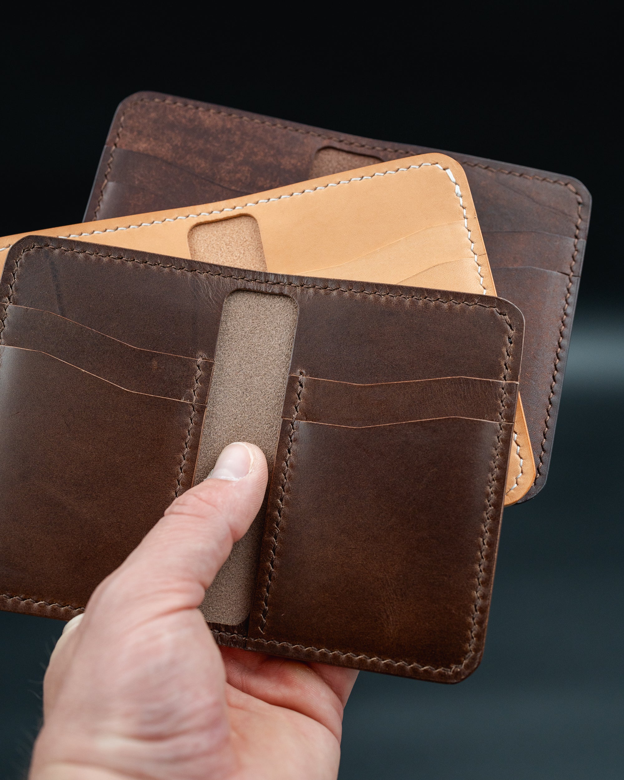 The Blue Ridge - Minimalist Leather Bifold Wallet in Multiple Colors –  Musclemurk Leather Goods